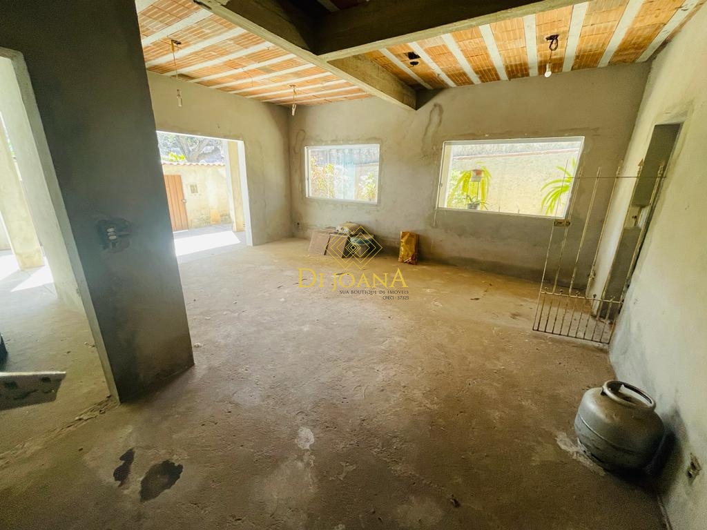 Casa à venda com 3 quartos, 360m² - Foto 2