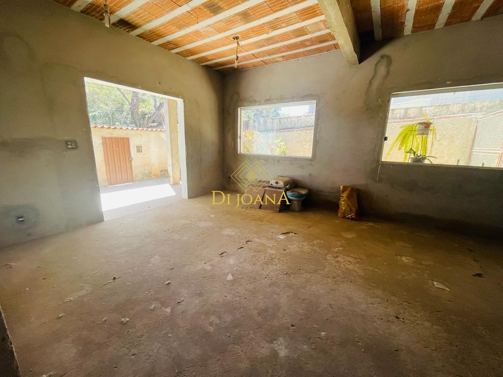 Casa à venda com 3 quartos, 360m² - Foto 3