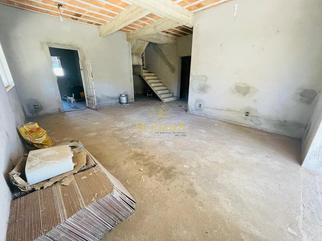 Casa à venda com 3 quartos, 360m² - Foto 4