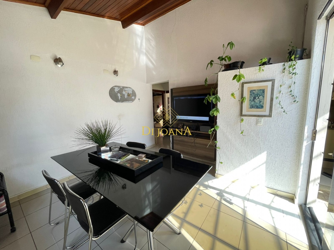 Casa à venda com 3 quartos, 360m² - Foto 10