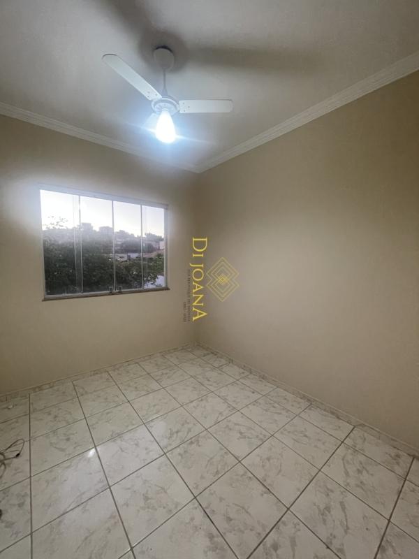 Casa à venda com 3 quartos, 100m² - Foto 25