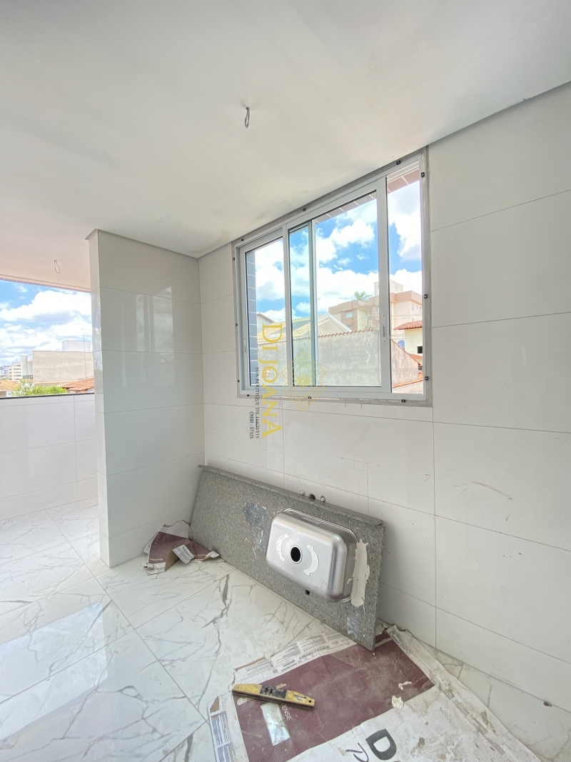 Cobertura à venda com 4 quartos, 200m² - Foto 6