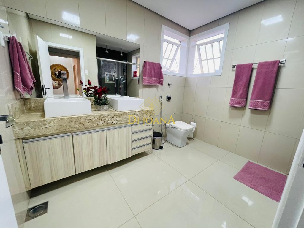 Casa à venda com 3 quartos, 360m² - Foto 16