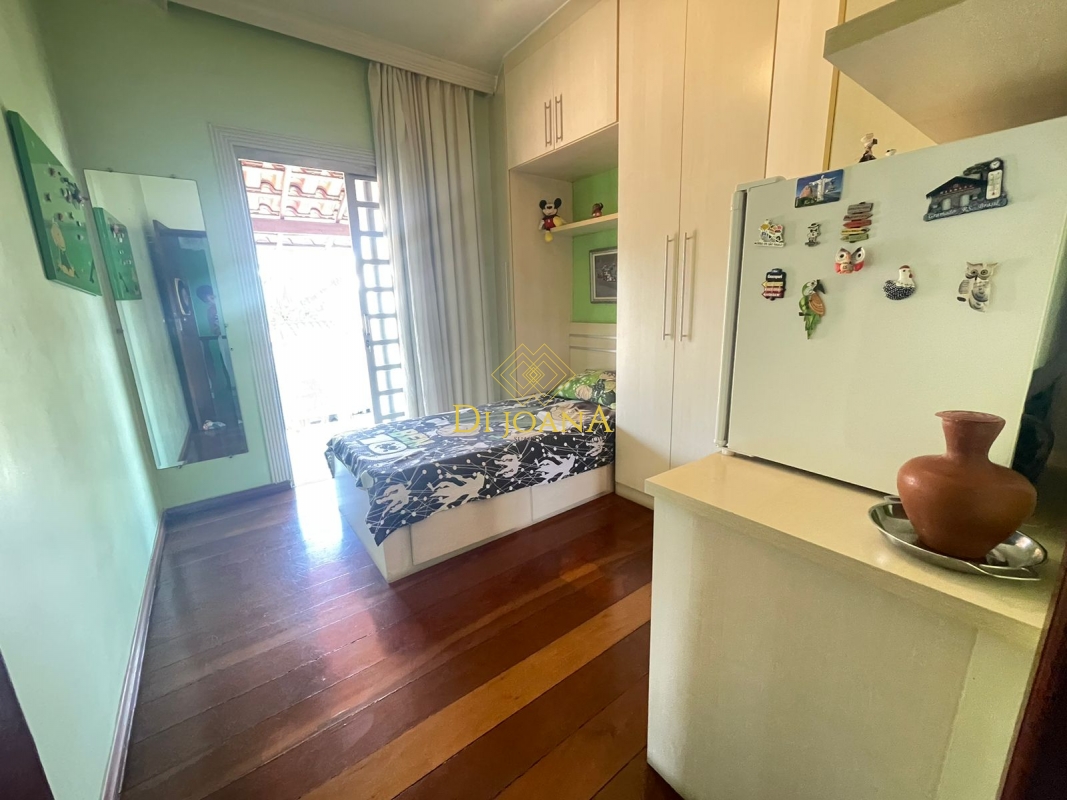 Casa à venda com 4 quartos, 360m² - Foto 11