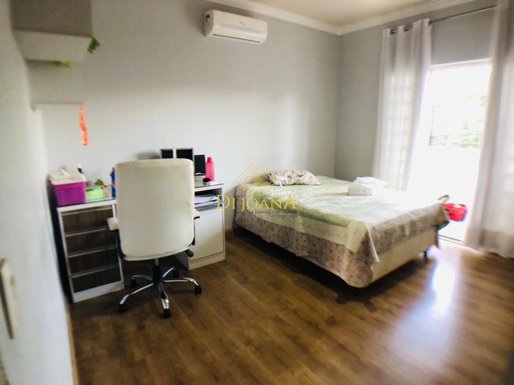 Casa à venda com 3 quartos, 360m² - Foto 14