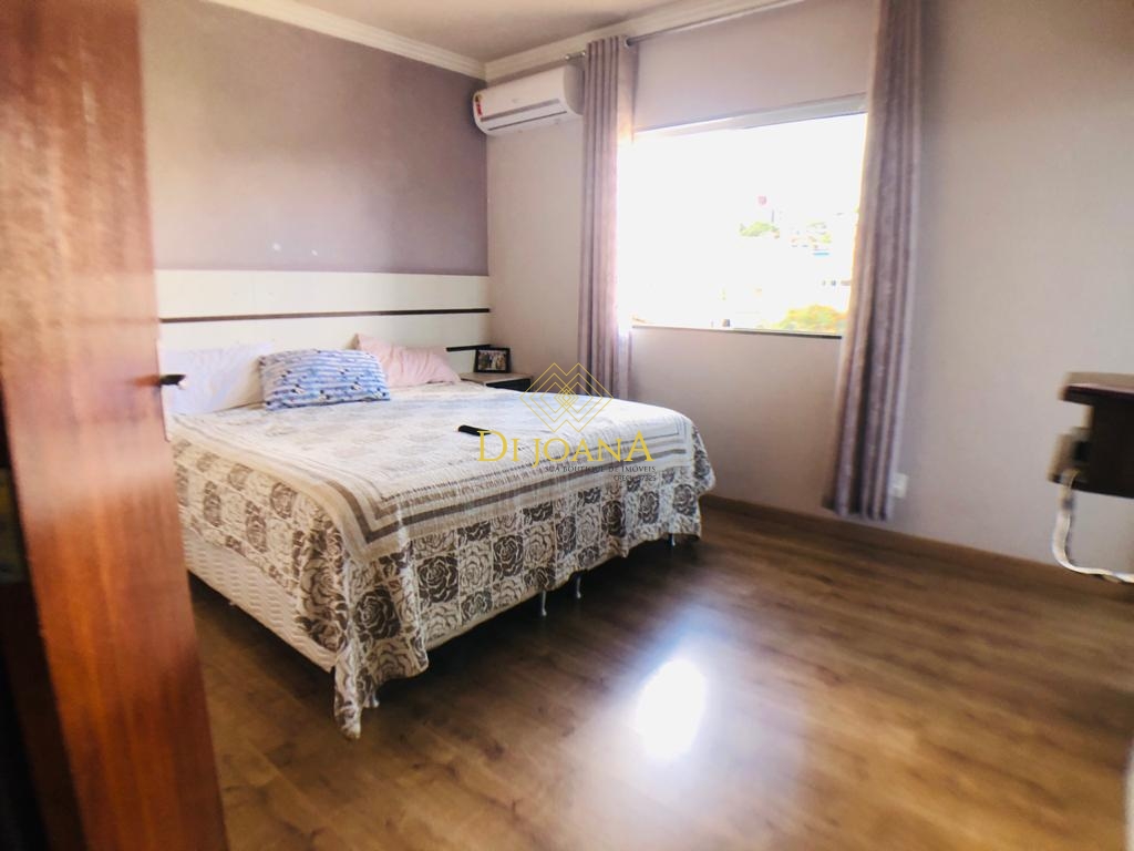 Casa à venda com 3 quartos, 360m² - Foto 8