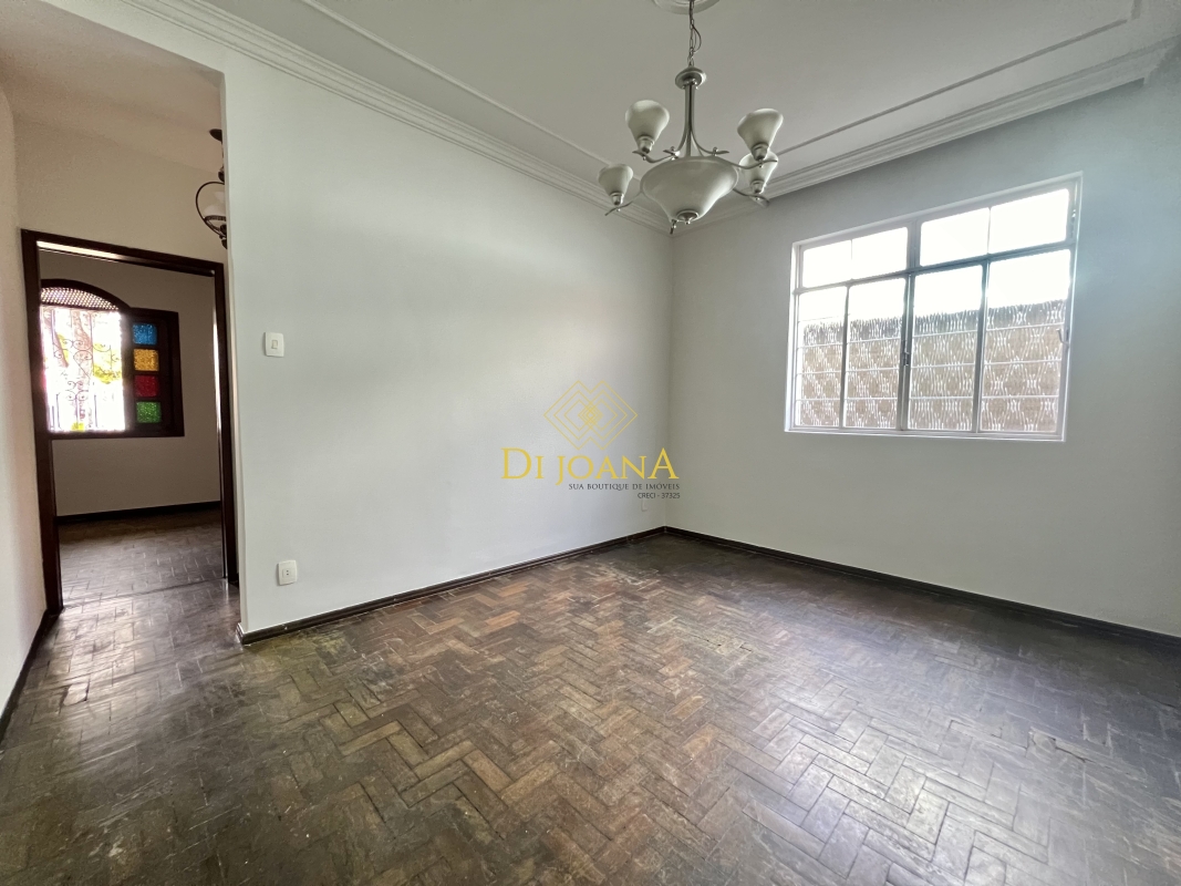 Casa à venda com 3 quartos, 338m² - Foto 5