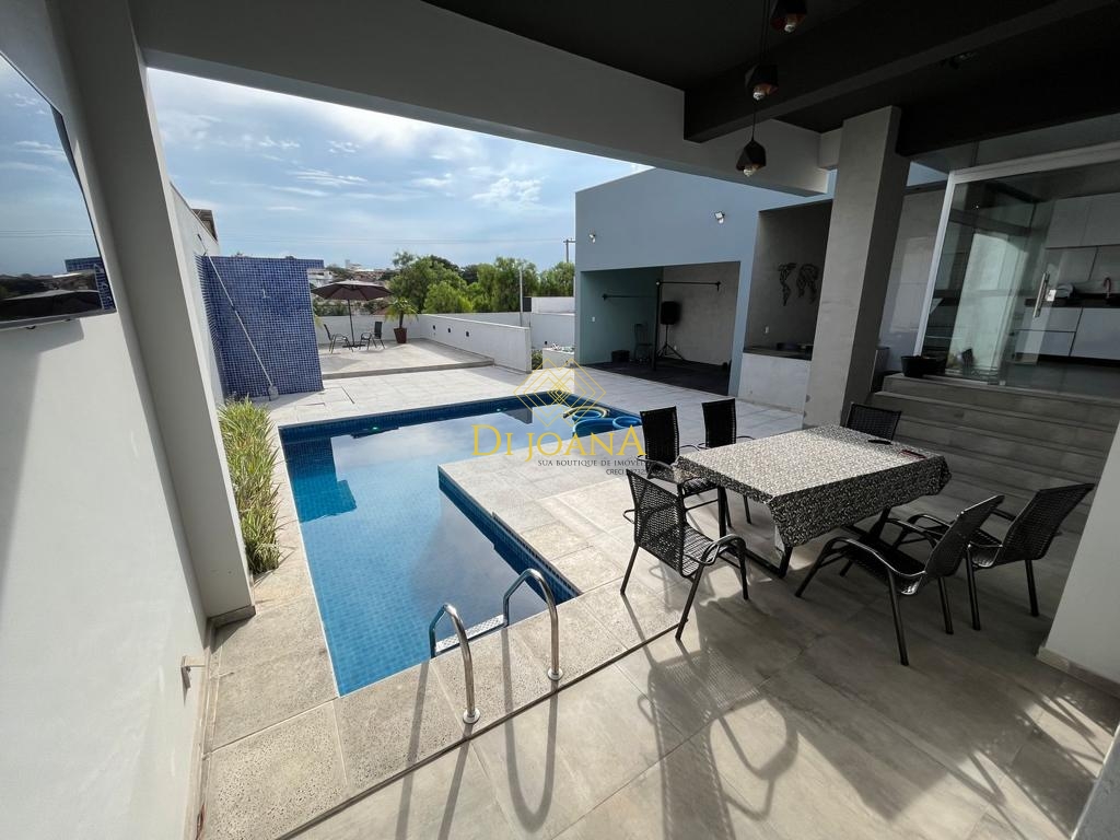 Casa à venda com 4 quartos, 360m² - Foto 1